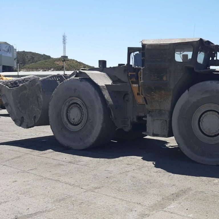 Curakit engineering and technical team specialized in mining wear protection